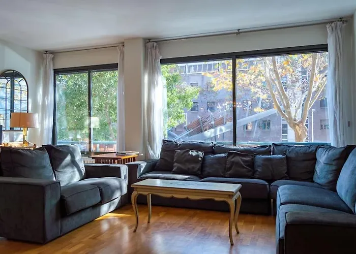 Canela Homes Icària * Barcelona
